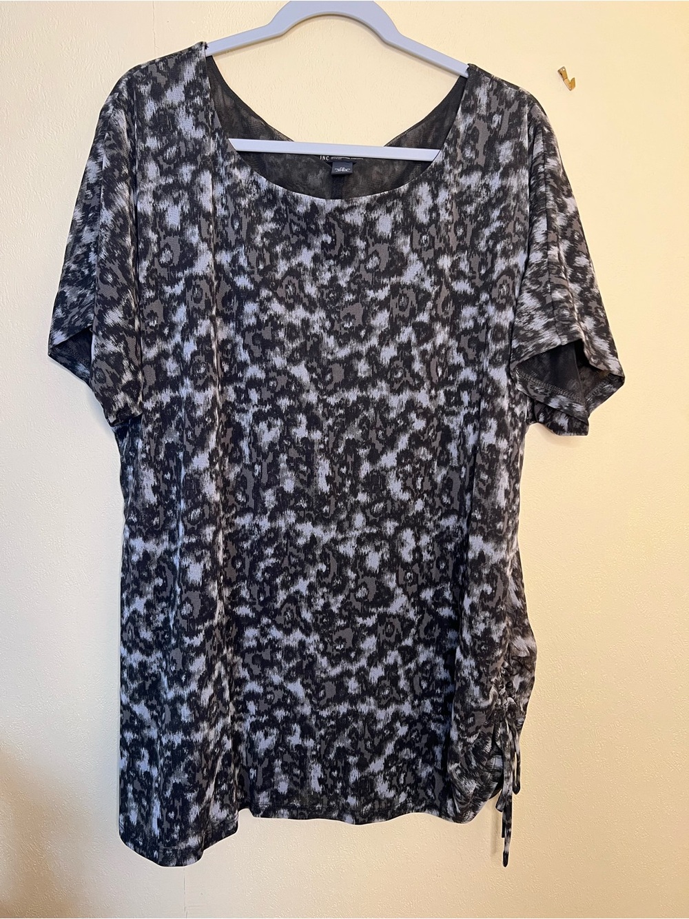 INC International Concepts Black and Gray Abstract Scoop Neck Top